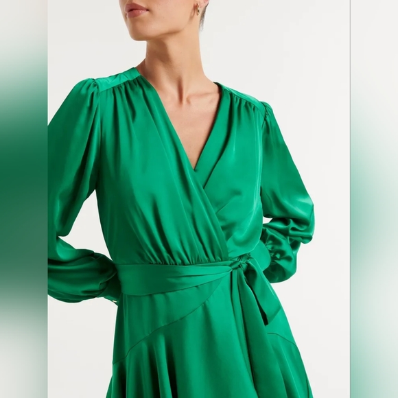 EVER NEW MATILDA SATIN MINI DRESS -SIZE 2- ENERGETIC JADE NWT - Picture 4 of 10